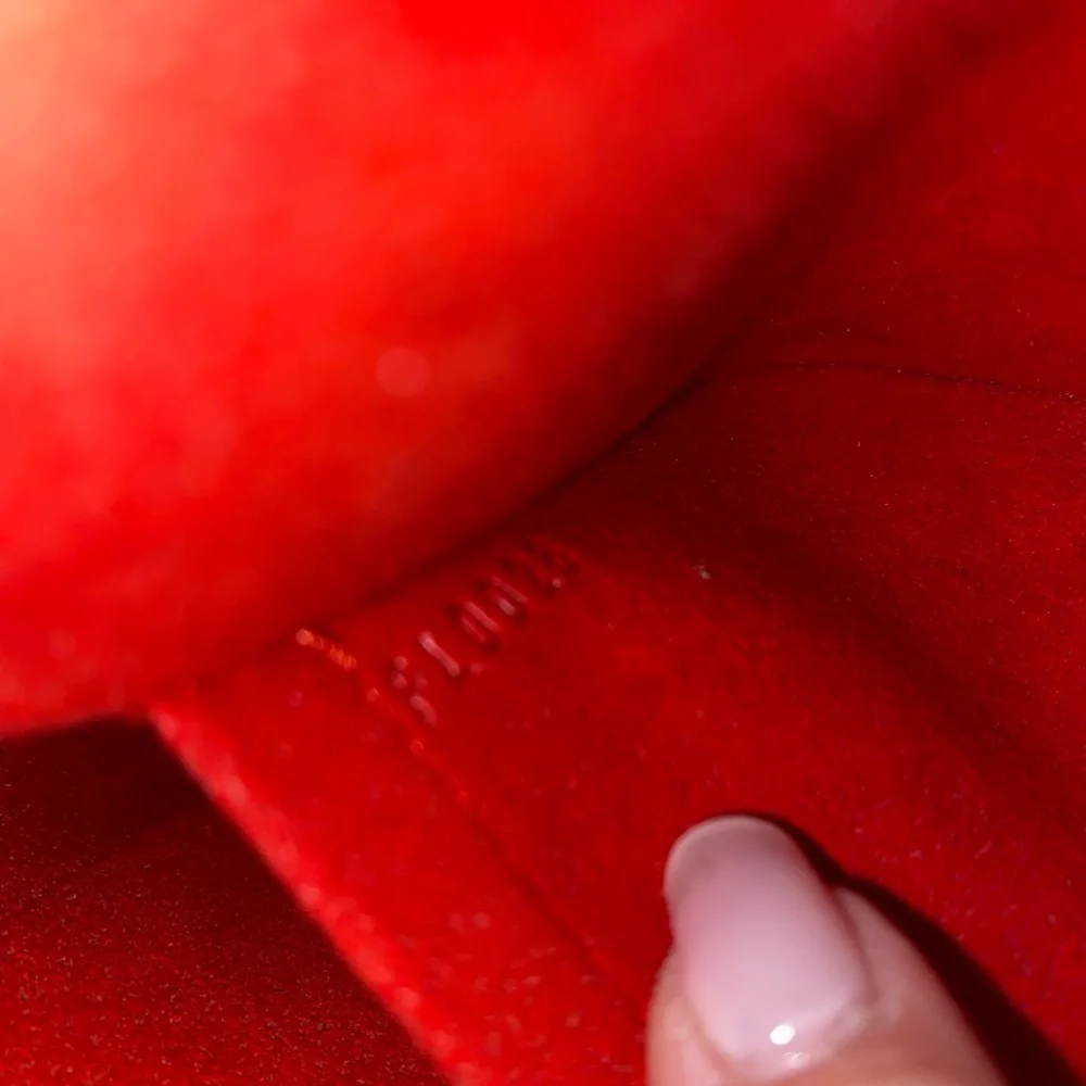 Authentic Louis Vuitton Damien Ebene shoulder clutch - Picture 2 of 16